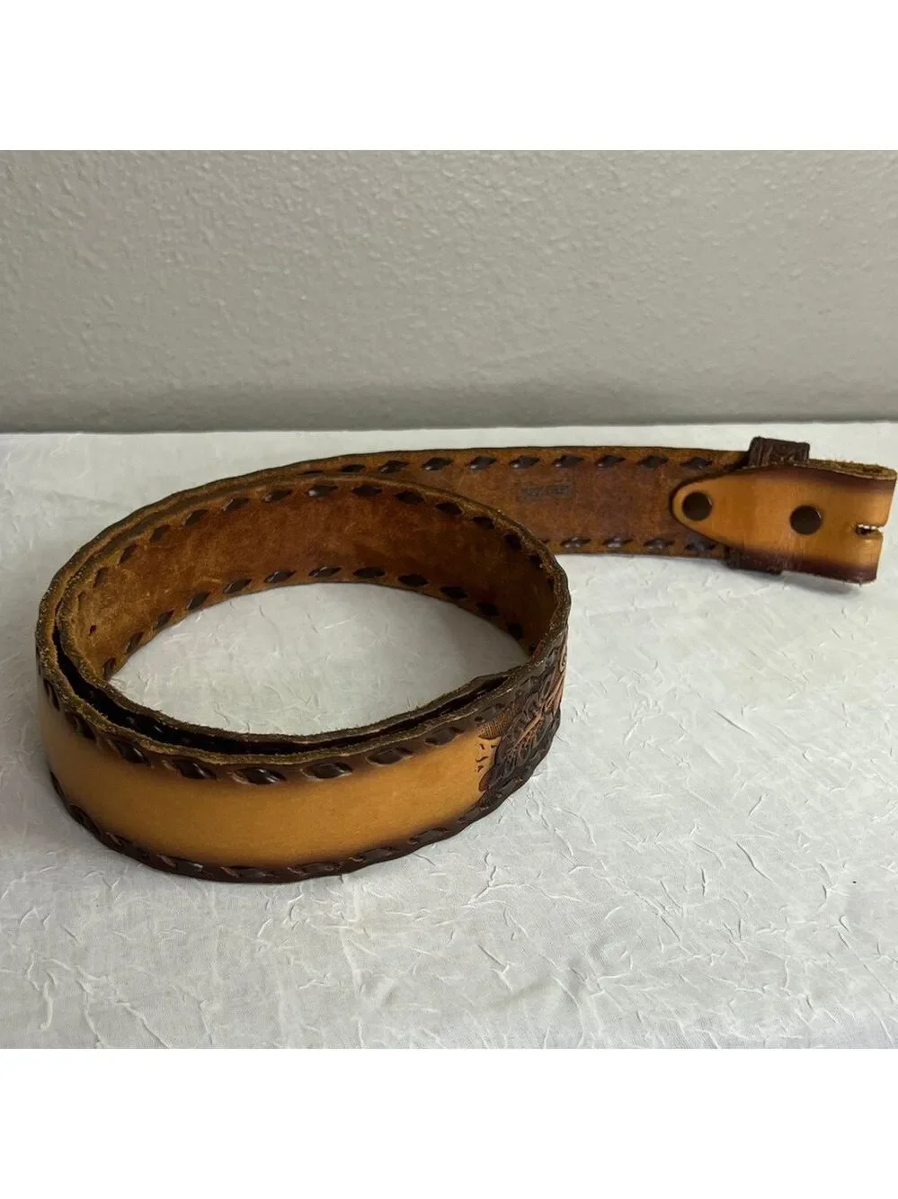 Brown Hand Tooled Leather Men's Belt Size 34